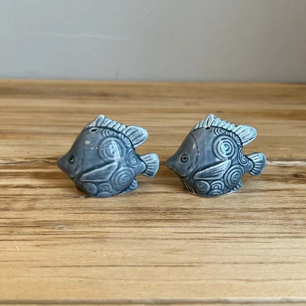 Ceramic Fish Salt And Pepper Shakers-NWOT